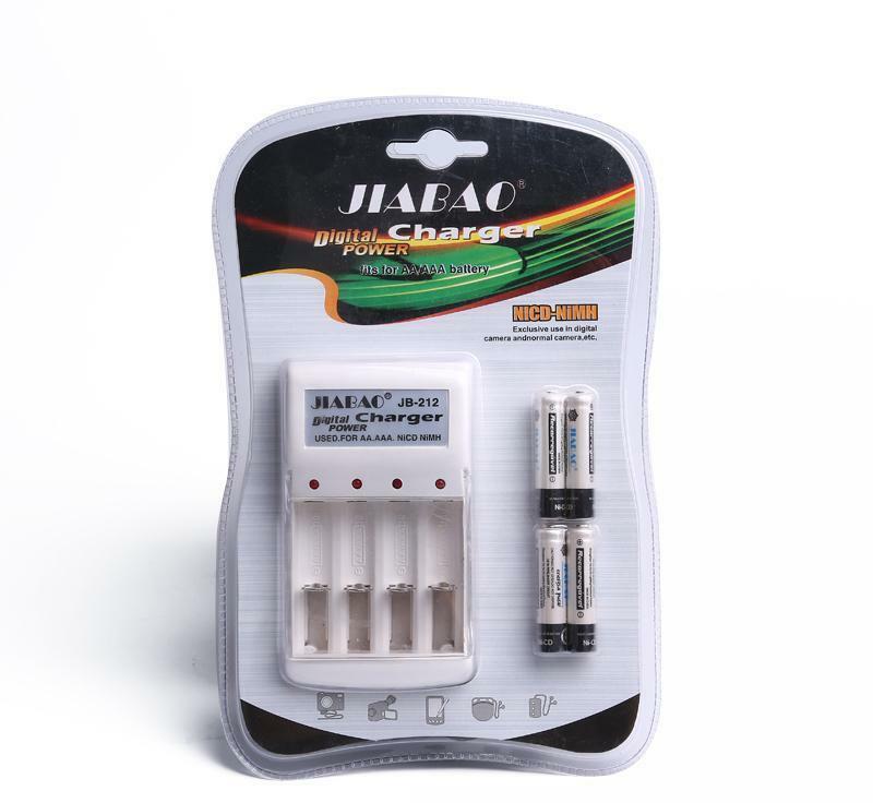 Caricabatterie digitale Jiabao con 4 batterie AA NiCd 4500mAH
